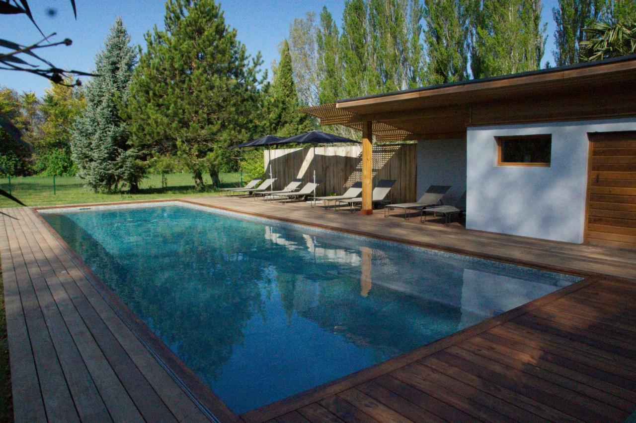 Le Cabanon Villa Le Thor Exteriör bild