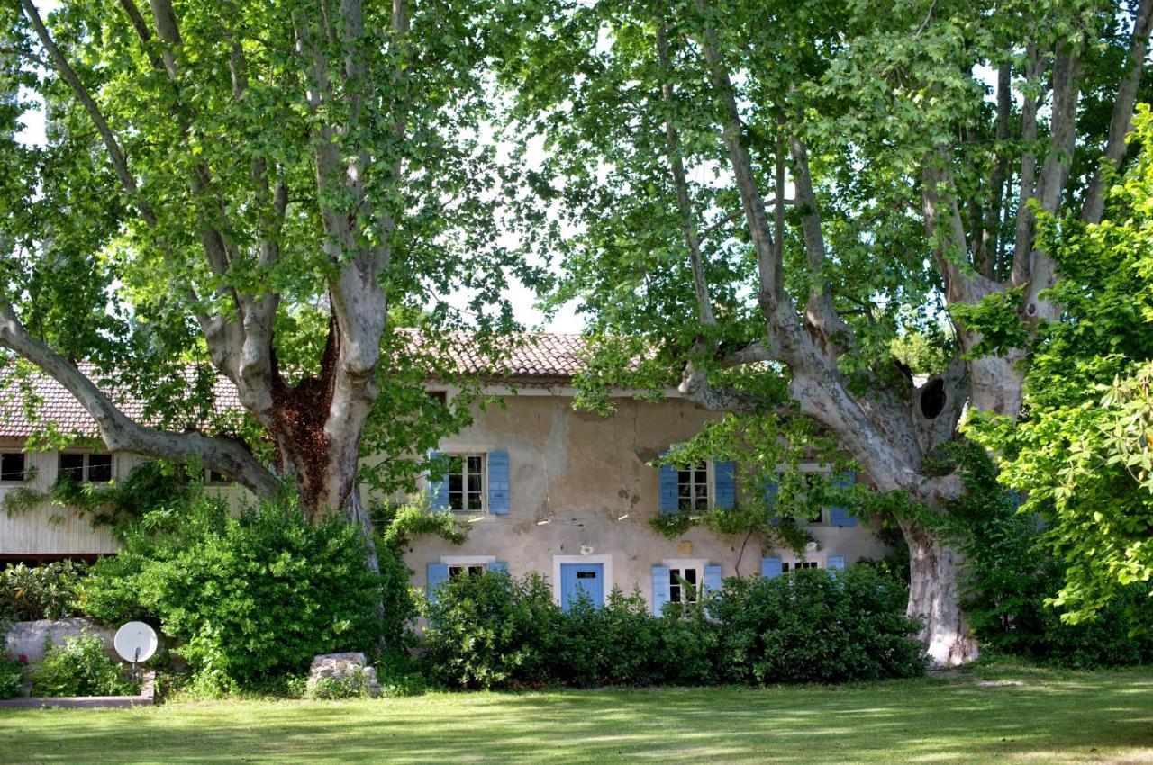 Le Cabanon Villa Le Thor Exteriör bild