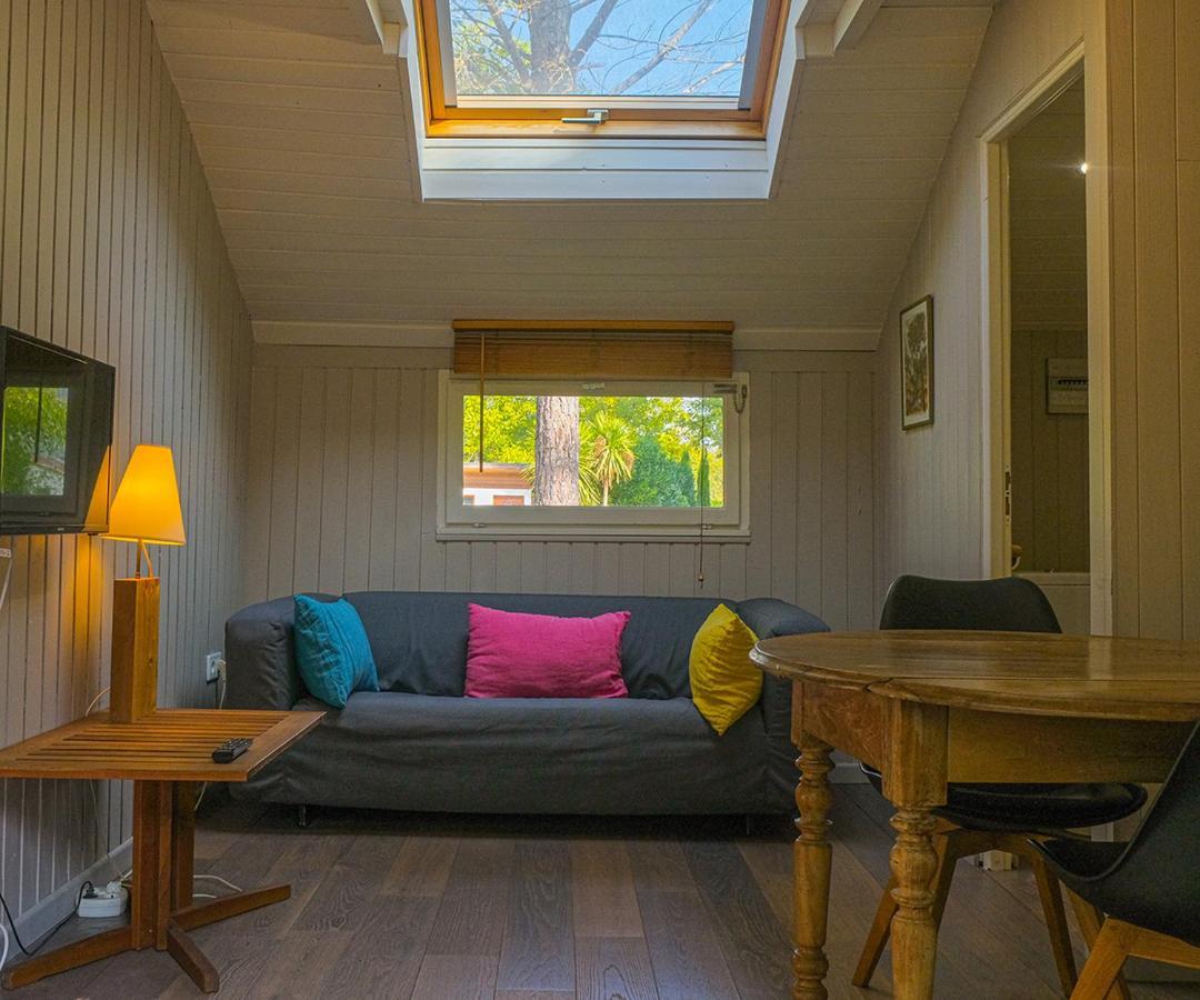Le Cabanon Villa Le Thor Exteriör bild
