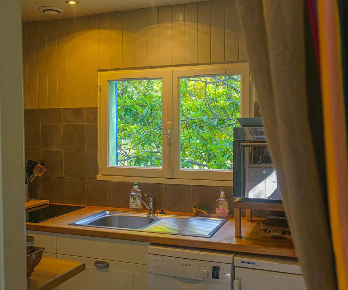 Le Cabanon Villa Le Thor Exteriör bild